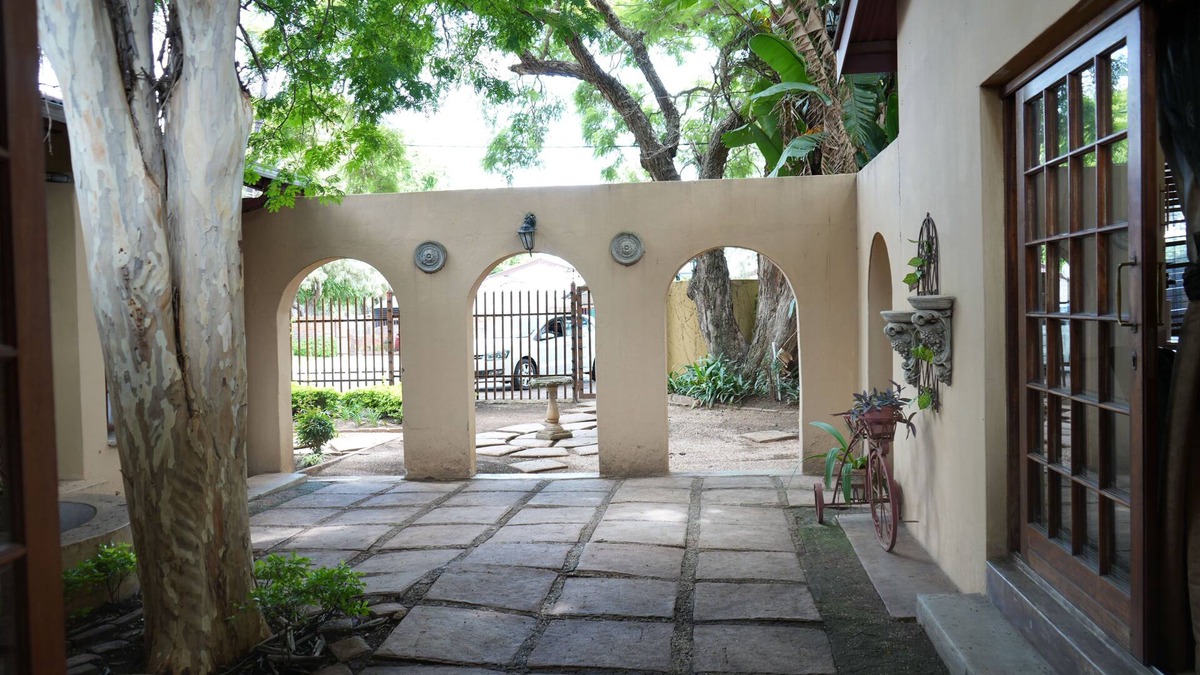 Flora Park Cabin | Tuscan Lodge Polokwane