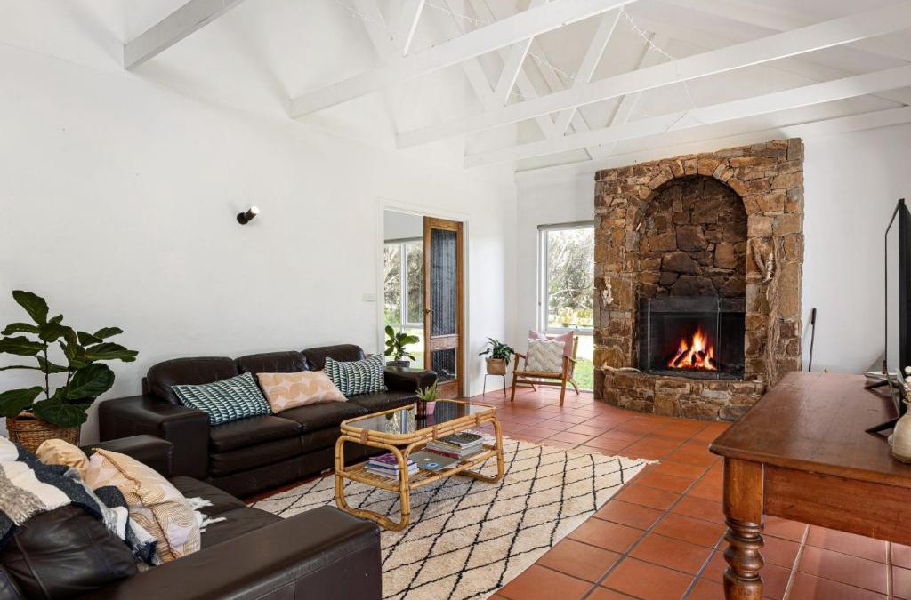 St. Andrews Beach House | Tuscan style ocean beach escape on the Peninsula only 400m to beach