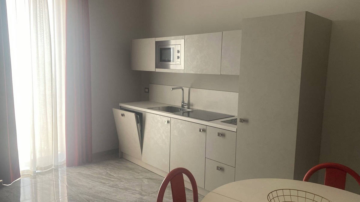 Margherita di Savoia House | Twentieth Century Palace Apartment 912 Panoramic
