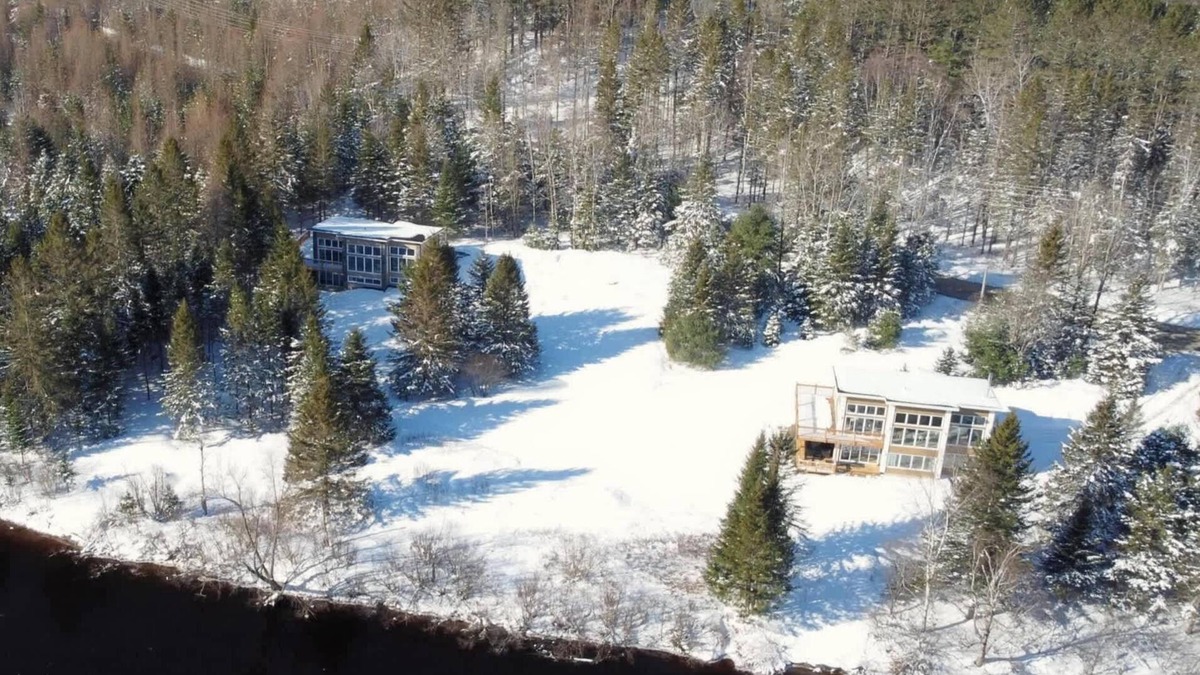 Riviere-Rouge House | Twin Cottages by the River - Corpo & Events