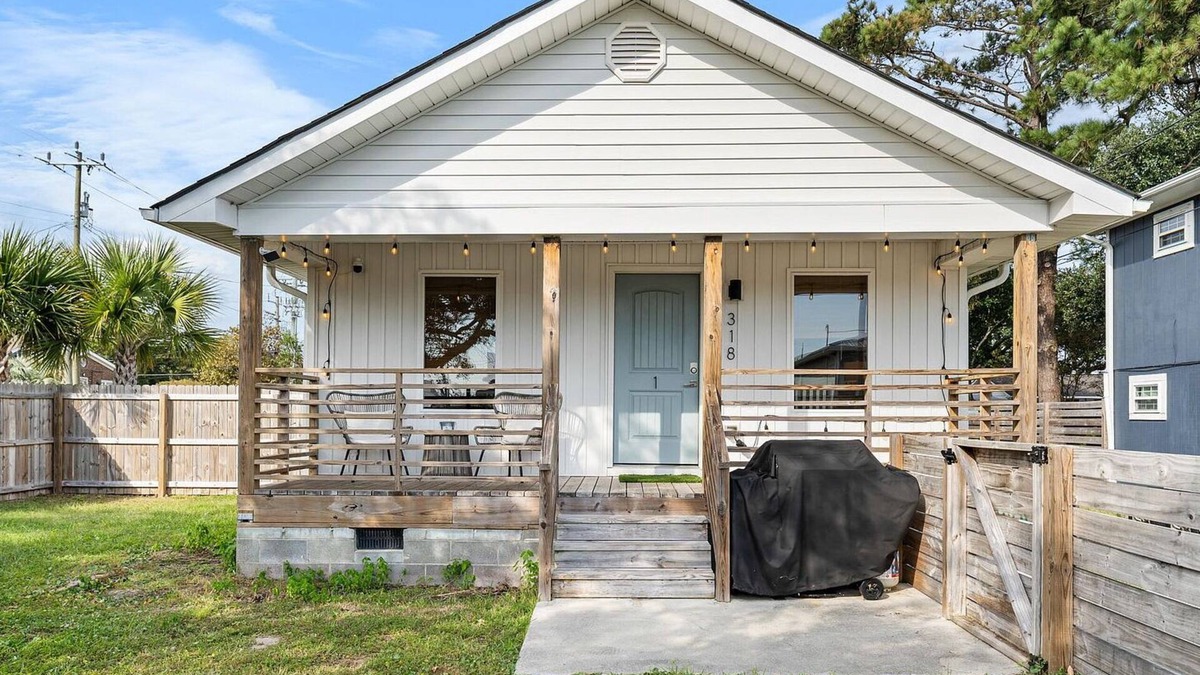 North Carolina Coast House | Twin Tides Beach House at Carolina Beach - Unit 1