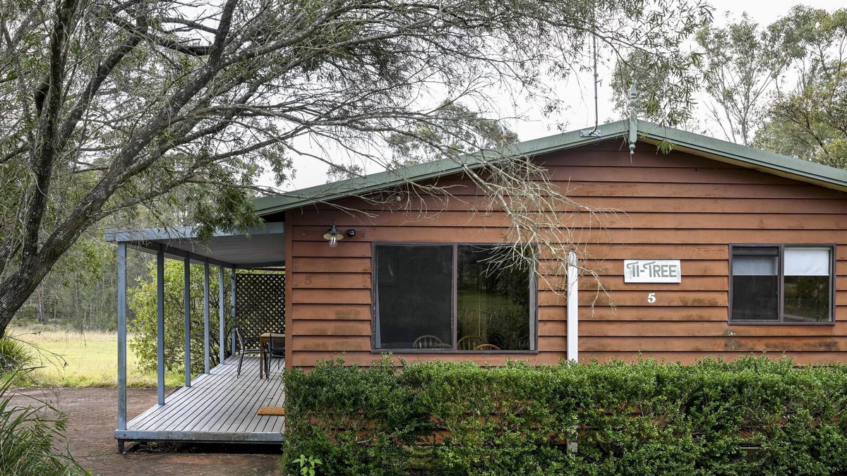 Pokolbin Cabin | Twin Tree Cabin 5 - 2 bedroom with 2 x queen beds
