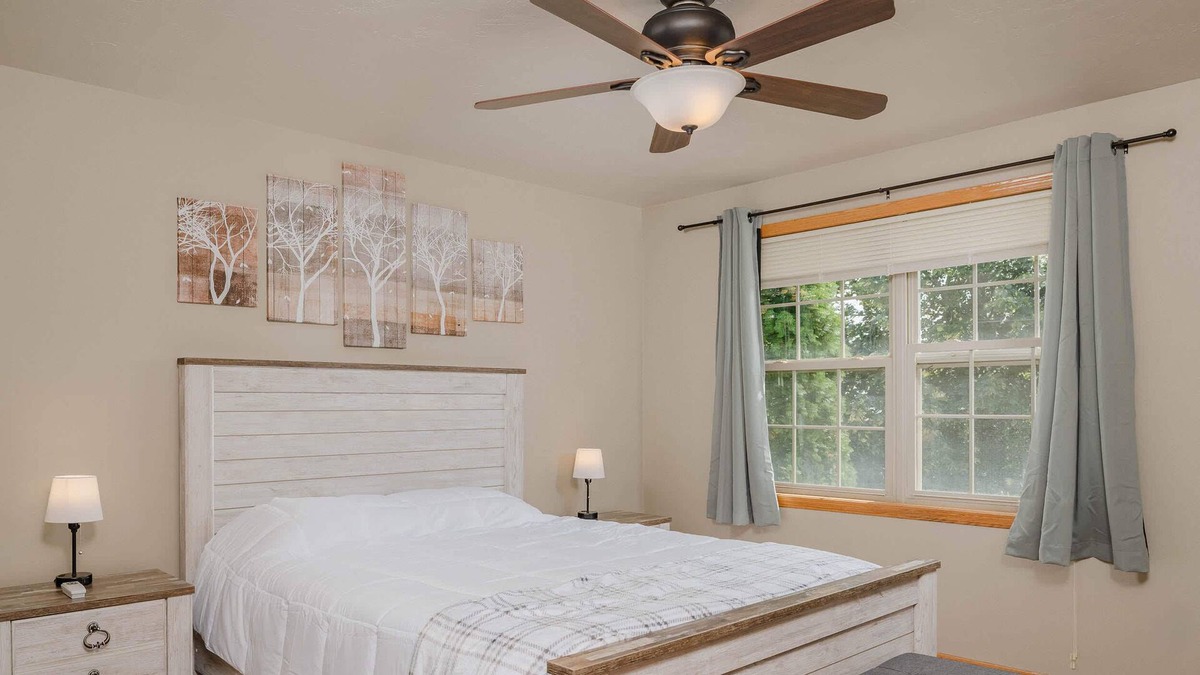 Kaukauna House | Twix Summary: Come