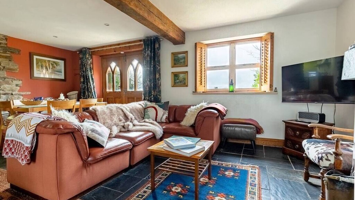 Workington House | Two bed Cottage with Log Burner & Incredible Views