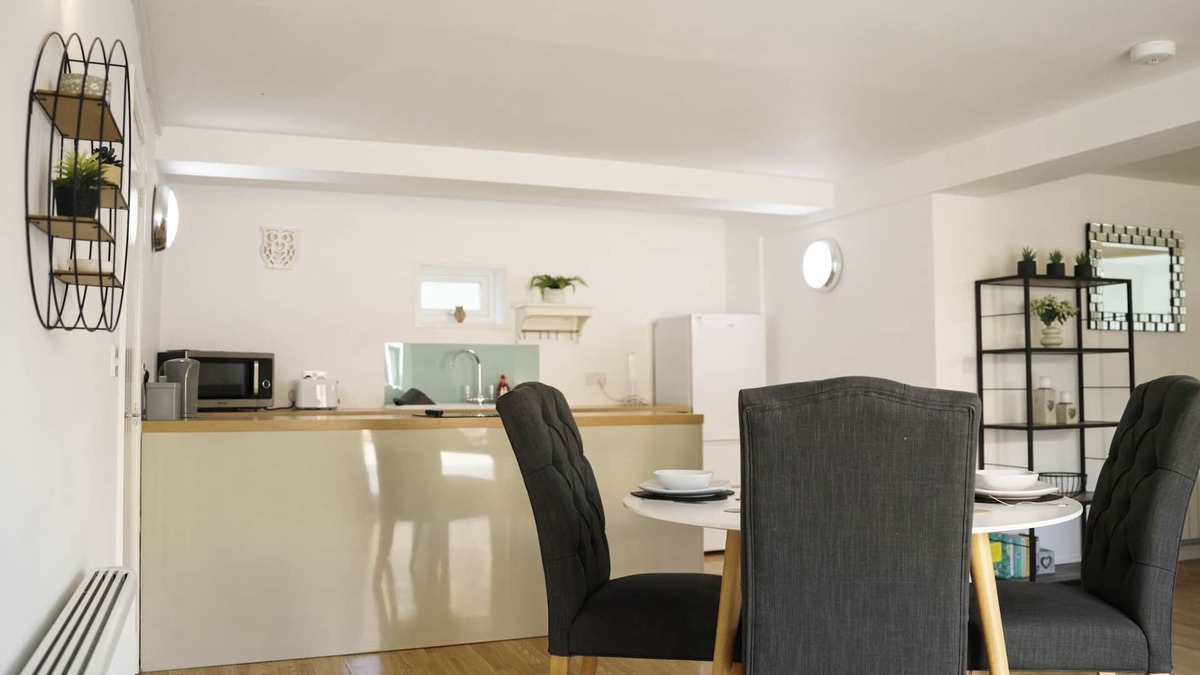Stratford-upon-Avon Apartment | Two-Bedroom Apartment