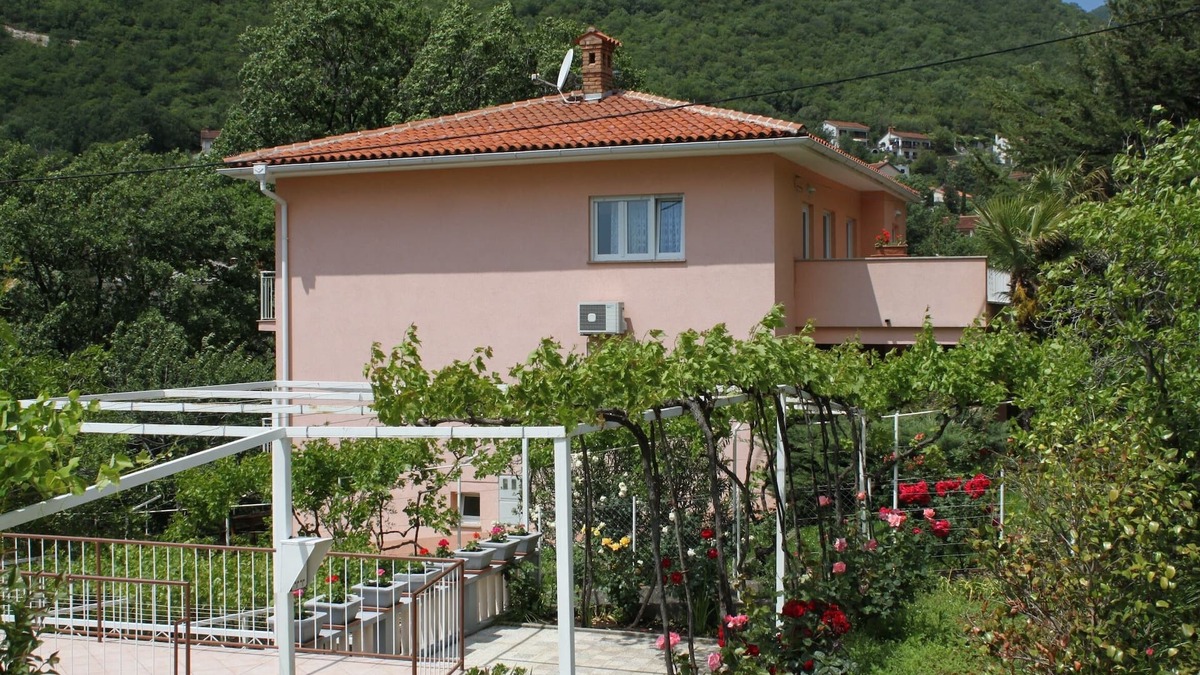 Obrs Apartment | Two bedroom apartment with terrace Mošćenička Draga, Opatija (A-2327-a)