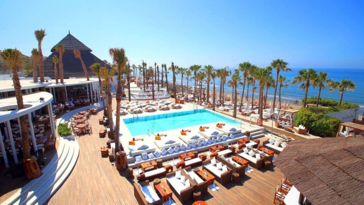 Nikki Beach Apartment | Two bedroom apartment in Marbella Park beach Elviria