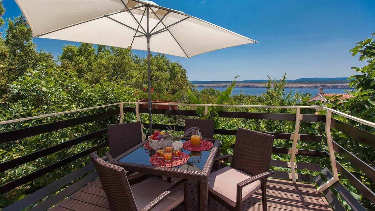 Jadranovo Apartment | Two bedroom apartment with terrace and sea view Jadranovo, Crikvenica (A-2377-c)