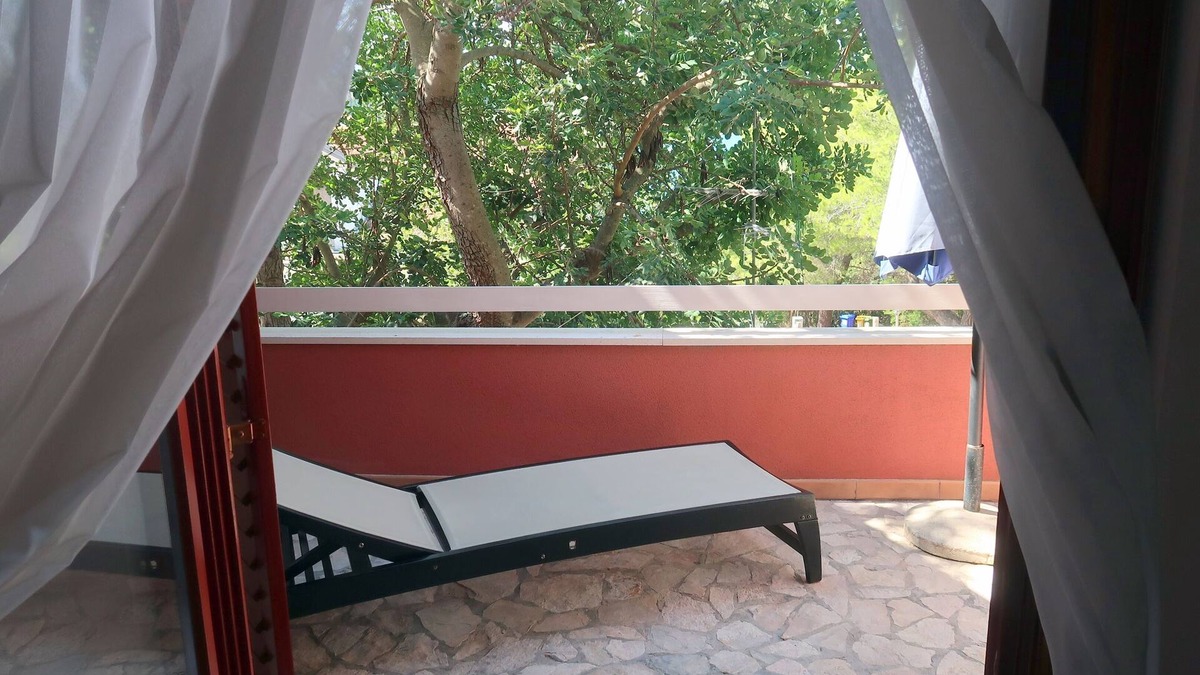 Loviste Apartment | Two bedroom apartment with terrace Lovište, Pelješac (A-22220-a)