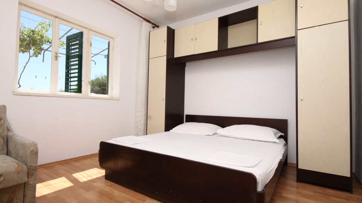 Veliko Brdo Apartment | Two bedroom apartment with terrace and sea view Makarska (A-6791-b)