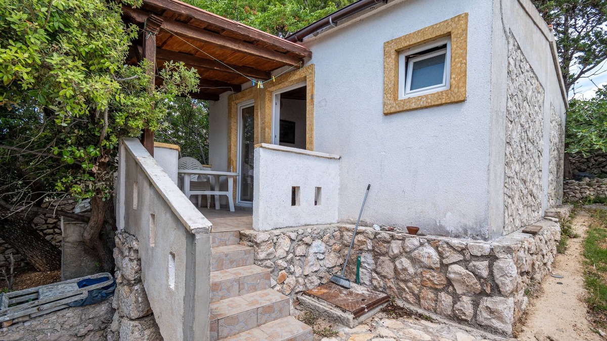 Vidalici Apartment | Two bedroom apartment near beach Vidalići, Pag (A-6519-a)
