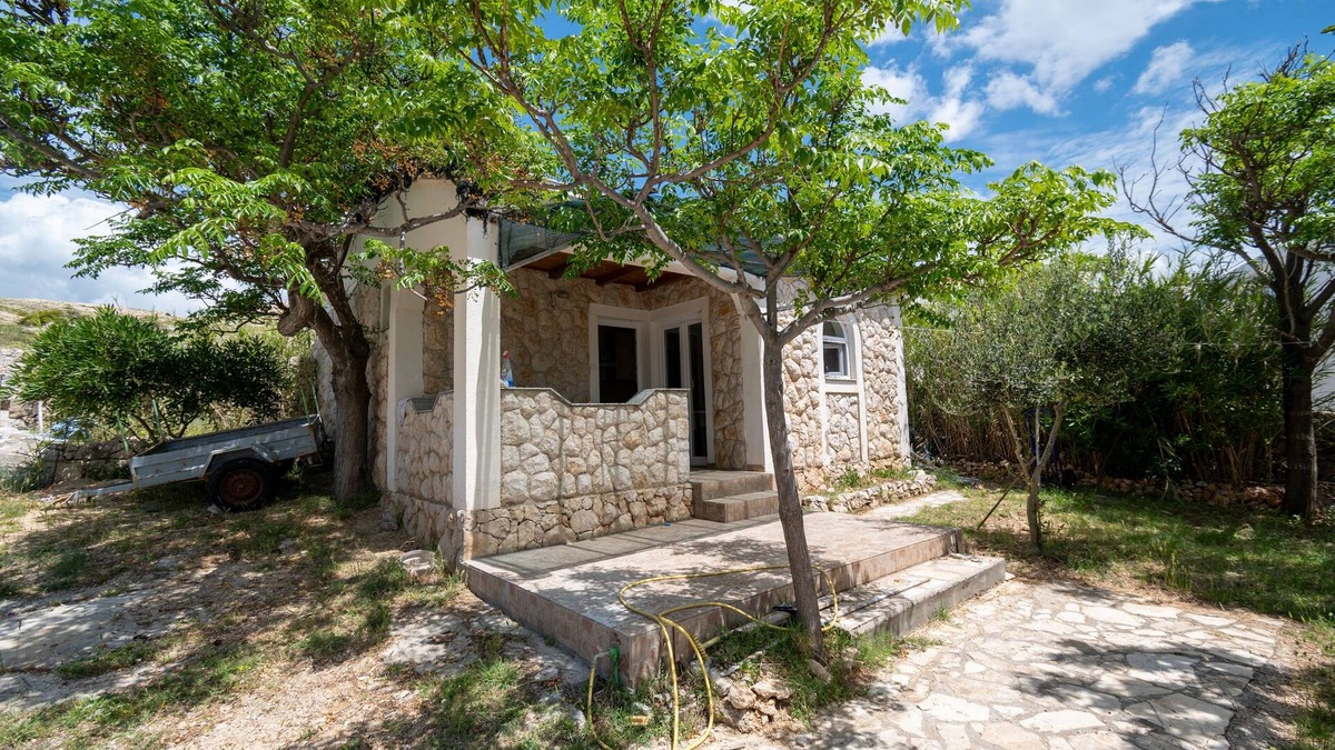 Vidalici Apartment | Two bedroom apartment near beach Vidalići, Pag (A-6519-e)