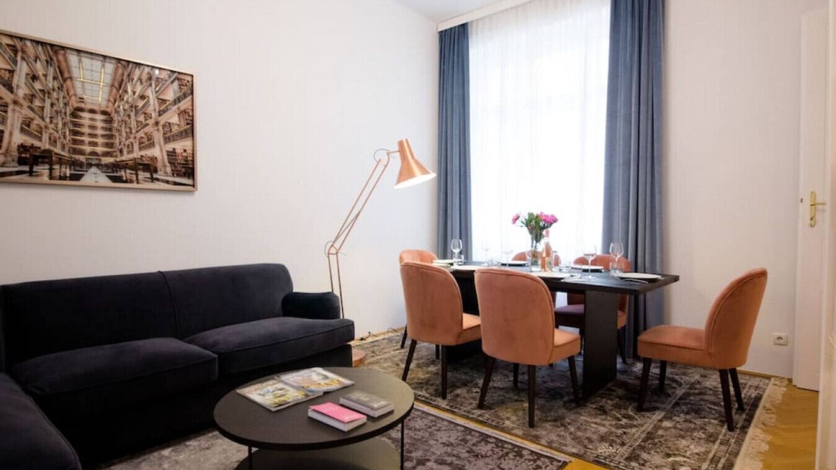 Mariahilf Apartment | Two-Bedroom Apartment - Naschmarkt