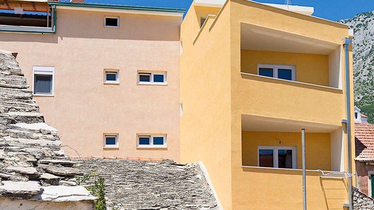 Igrane Apartment | Two bedroom apartment near beach Igrane, Makarska (A-18405-b)