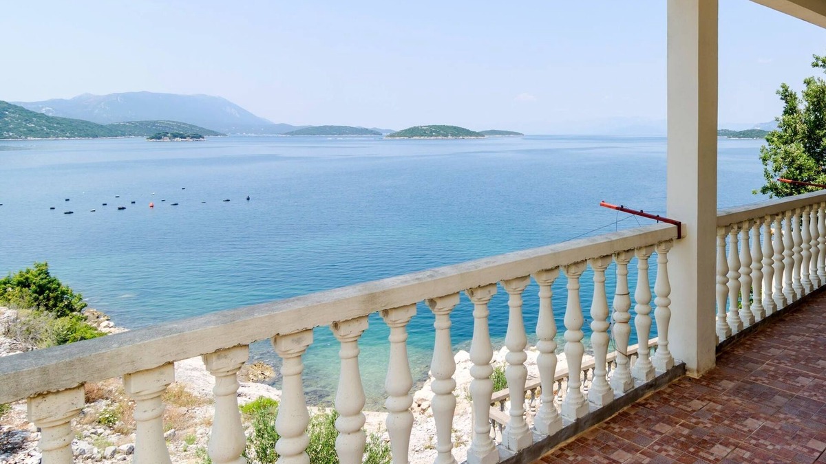 Dubrava Apartment | Two bedroom apartment near beach Cove Pještata, Pelješac (A-14440-a)