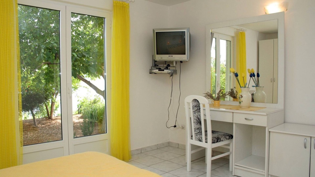 Kuciste Apartment | Two bedroom apartment near beach Kučište - Perna, Pelješac (A-4542-c)
