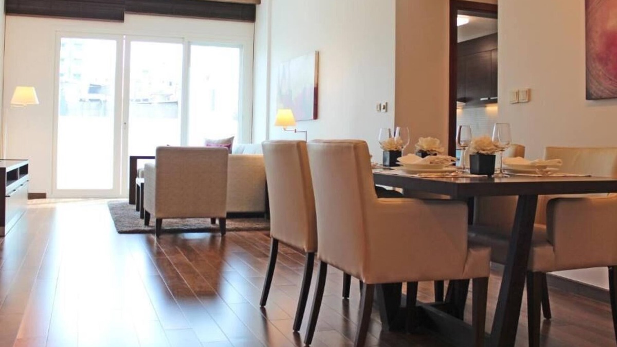 Al Muraqqabat Hotel | Two bedroom Apartment Near Gold Souk Metro Station By Luxury Bookings