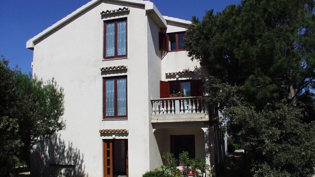 Simuni Apartment | Two bedroom apartment near beach Šimuni, Pag (A-236-a)