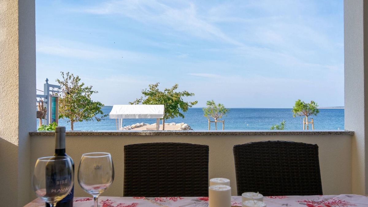 Mandre Apartment | Two bedroom apartment near beach Mandre, Pag (A-4093-a)