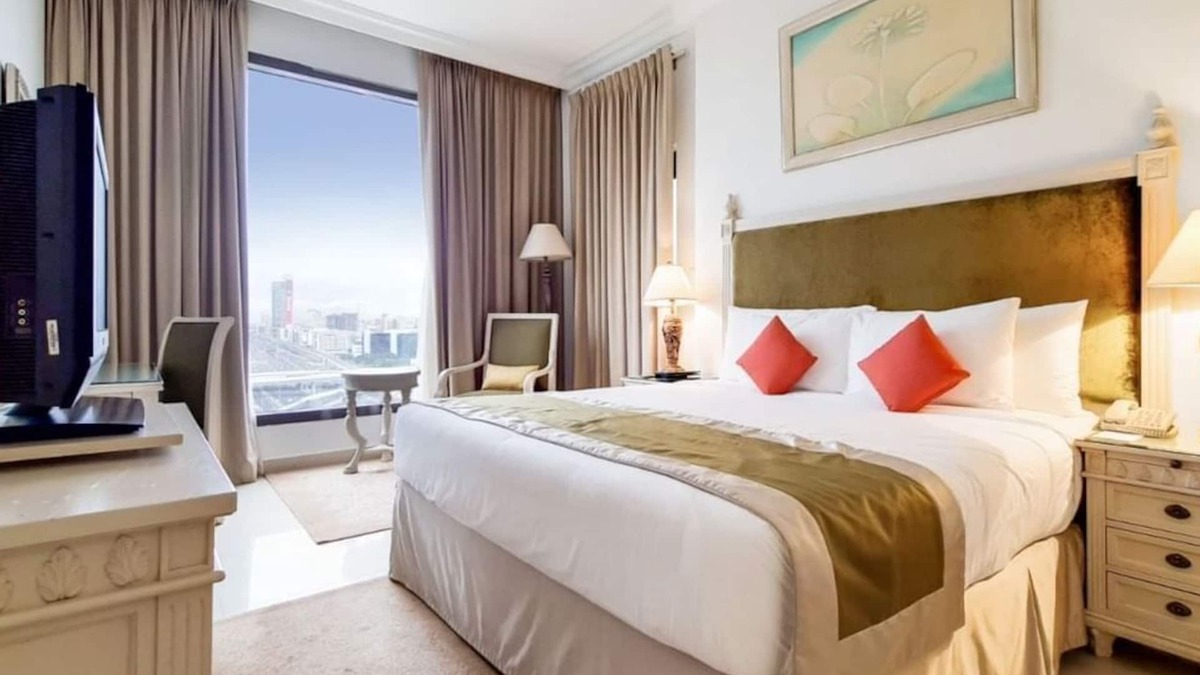 Al Sufouh 2 Apartment | Two Bedroom Apartment Near Internet City Metro 13