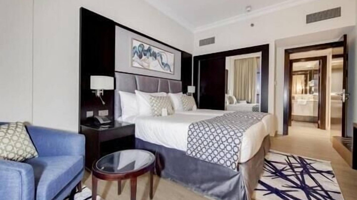 Al Sufouh 2 Apartment | Two Bedroom Apartment Sea View Internet City