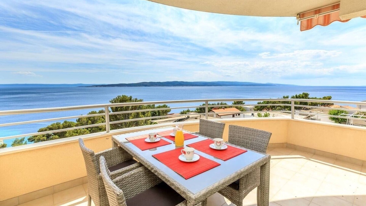 Brela Apartment | Two bedroom apartment with terrace and sea view Brela, Makarska (A-19998-c)