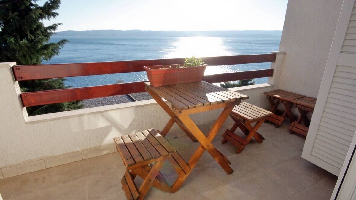 Pisak Apartment | Two bedroom apartment with balcony and sea view Pisak, Omiš (A-5975-e)