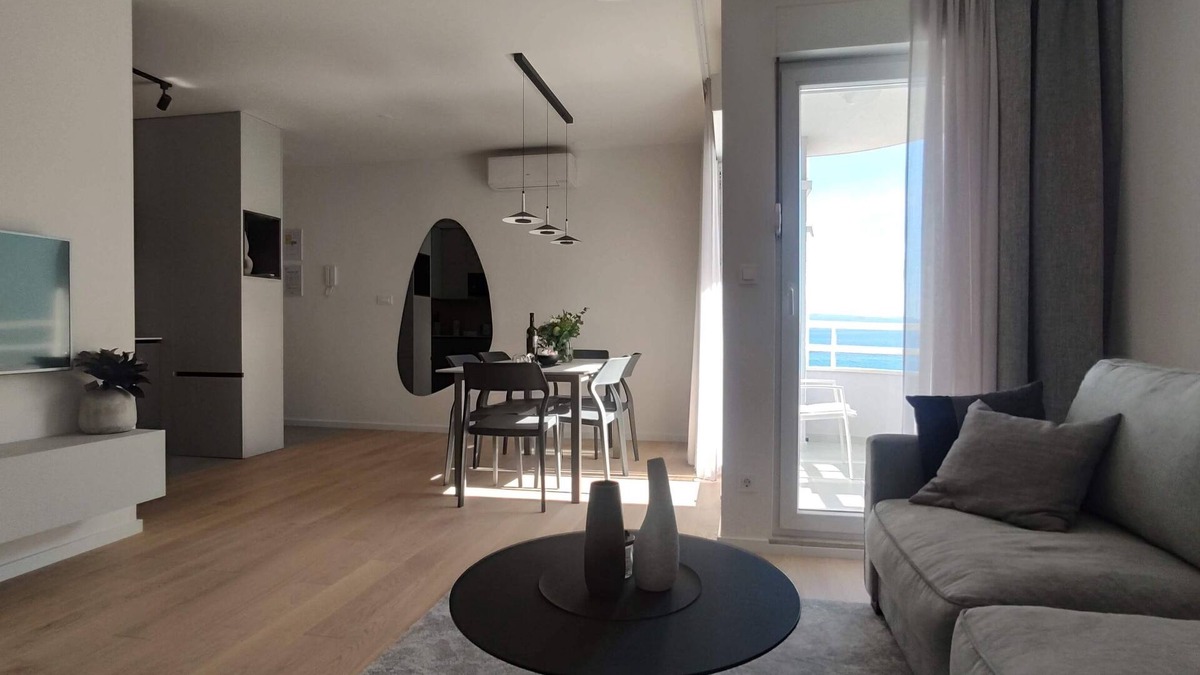 Znjan Apartment | Two bedroom apartment with terrace and sea view Split (A-2983-a)