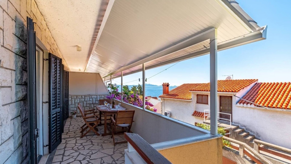 Zavalatica Apartment | Two bedroom apartment with terrace and sea view Zavalatica, Korčula (A-547-d)