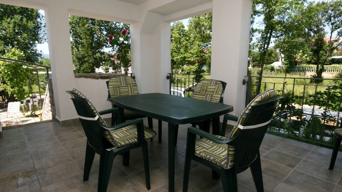 Pinezici Apartment | Two bedroom apartment with terrace Pinezići, Krk (A-5464-b)