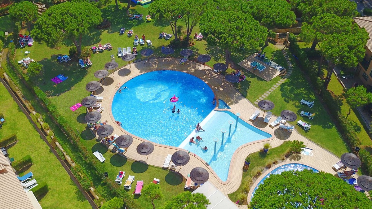 Santa Eulalia Apartment | Two Bedroom Apt | 300m from the beach | 2 pool areas | Free Wifi | Central