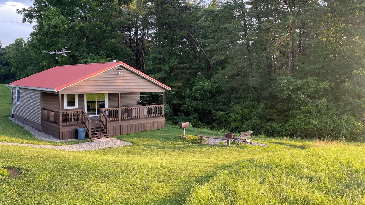 Logan Cottage | Two bedroom cabin with hot tub and sunset views