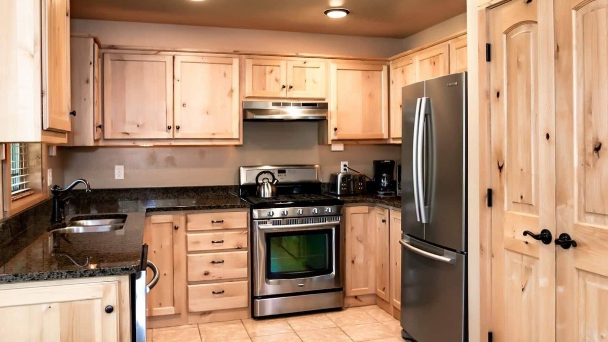 Rexburg Apartment | Two Bedroom Double King suite#10- Free Breakfast