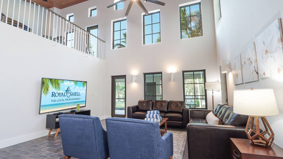 Captiva Condo | Two Bedroom Duplex, Located Only 7 Houses Away from The Gulf of Mexico! Beach Breeze