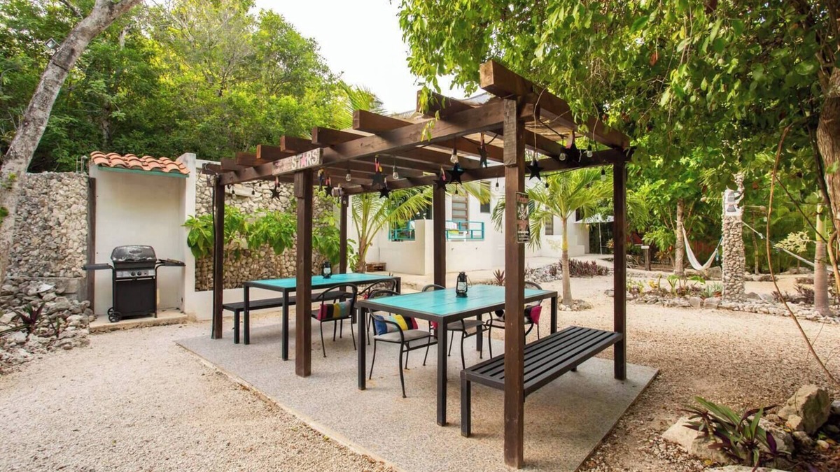 Akumal House | Two-Bedroom Family Bungalow -at- YOUR HAPPY PLACE!nn