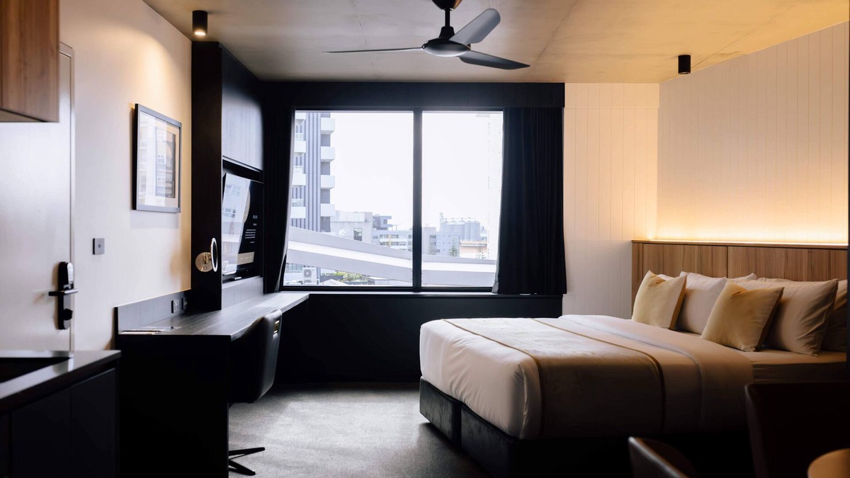 Newcastle Hotel | Two Bedroom Interconnect In CBD