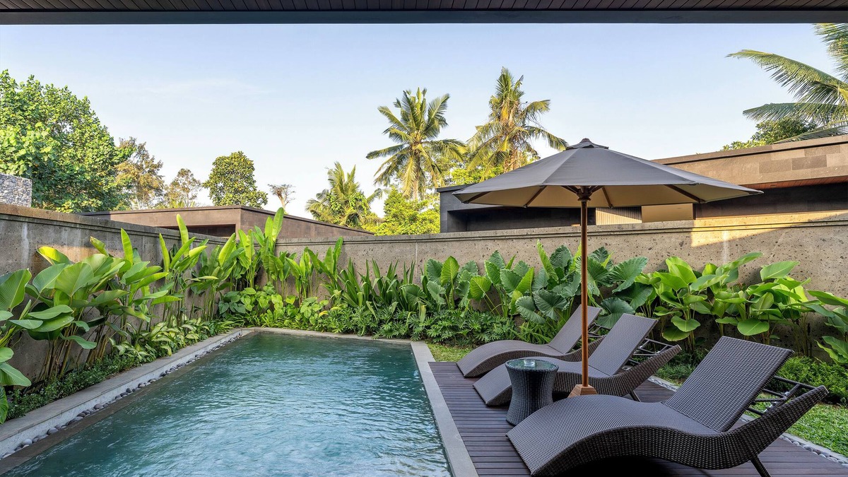Melayang Villa | Two-Bedroom Luxury Pool Villa Agat Garden View