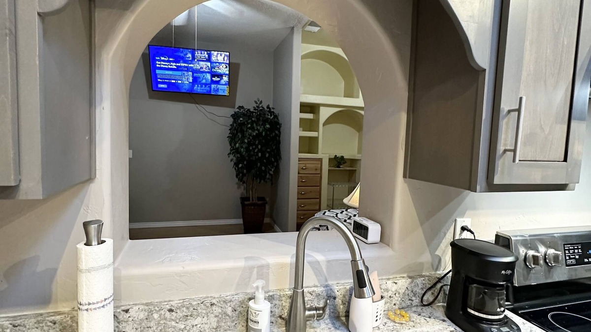 Tucson Apartment | Two Bedroom, One Bathroom Beautiful Home.
