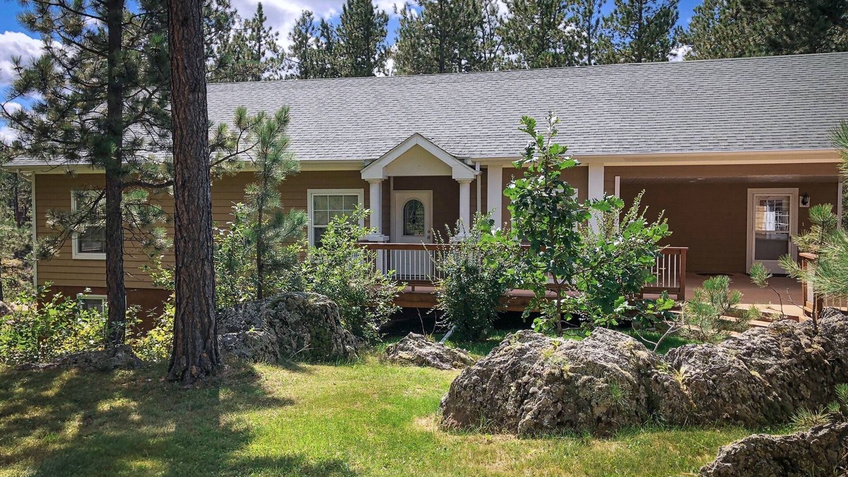 Rapid City House | Two Bedroom Secluded House near Mount Rushmore