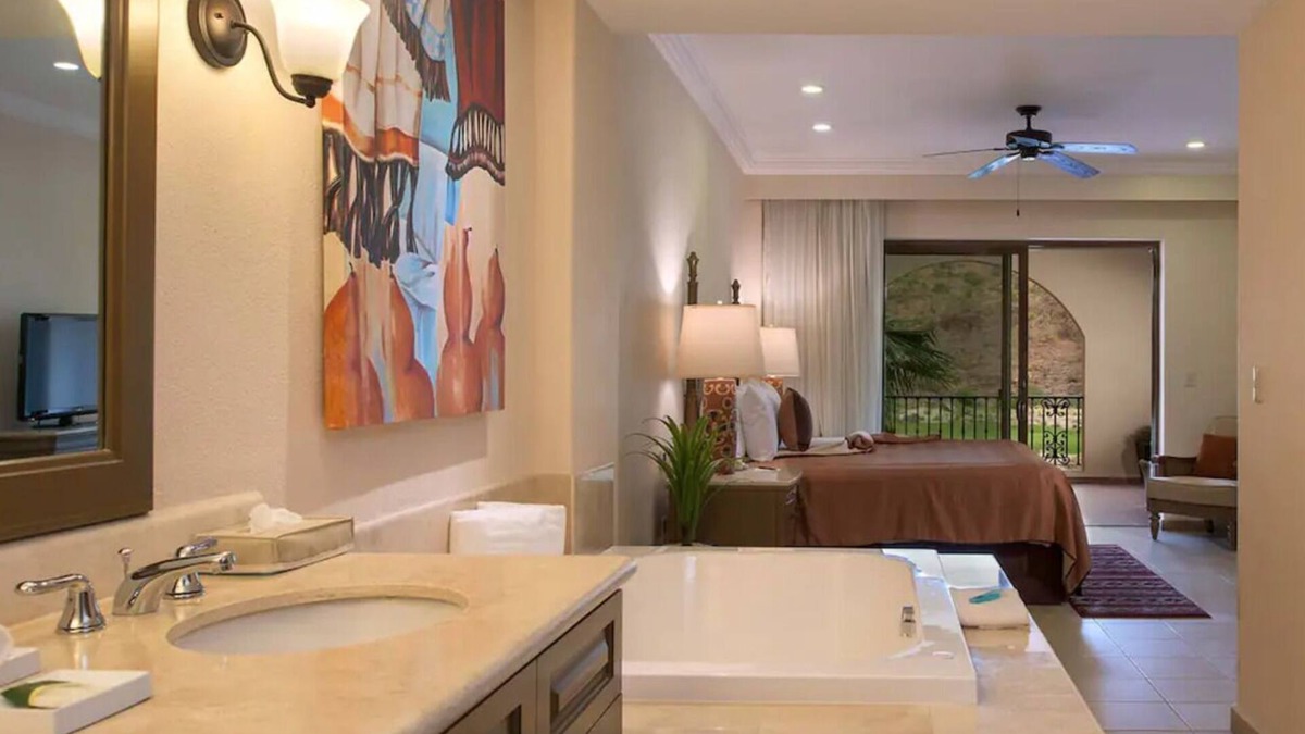 Loreto House | Two-Bedroom Suite at Villa del Palmar Loretonn
