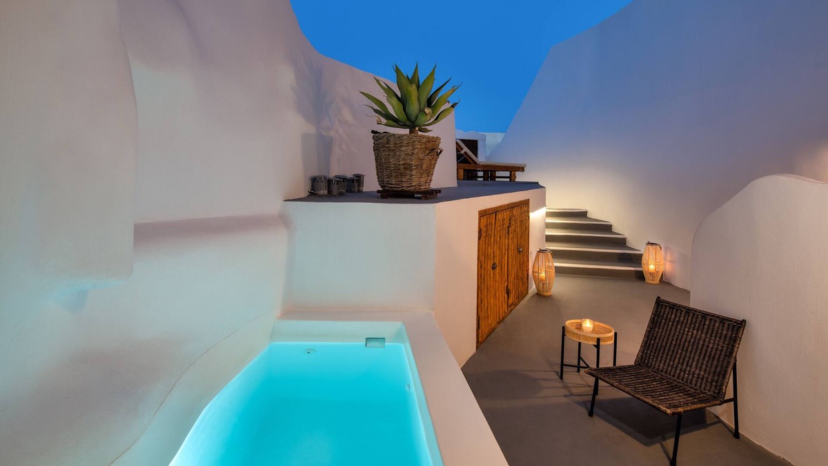 Megalochori Apartment | Two bedroom suite with Outdoor hot tub (Ambelos) @ Aegean Mist Suites