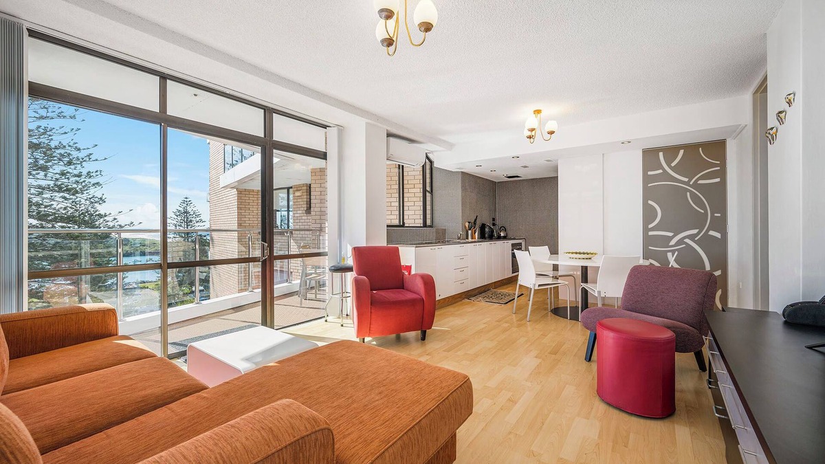 Port Macquarie Apartment | Two bedroom unit located in the heart of Port Macquaries CBD