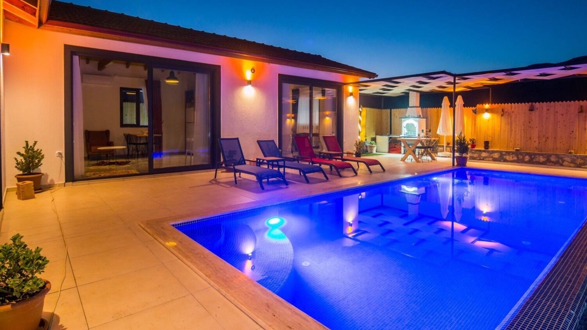 Sarıbelen House | Two Bedrooms Villa with Private pool in Nature: Villa Busem
