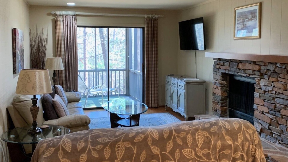 Big Canoe Condo | Two BR-BA on 4th hole, Creek 9 Golf Course