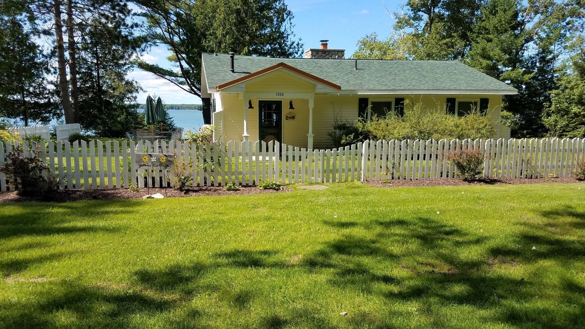 Lewiston Cottage | Two Cottages in Private Waterfront Resort Setting.