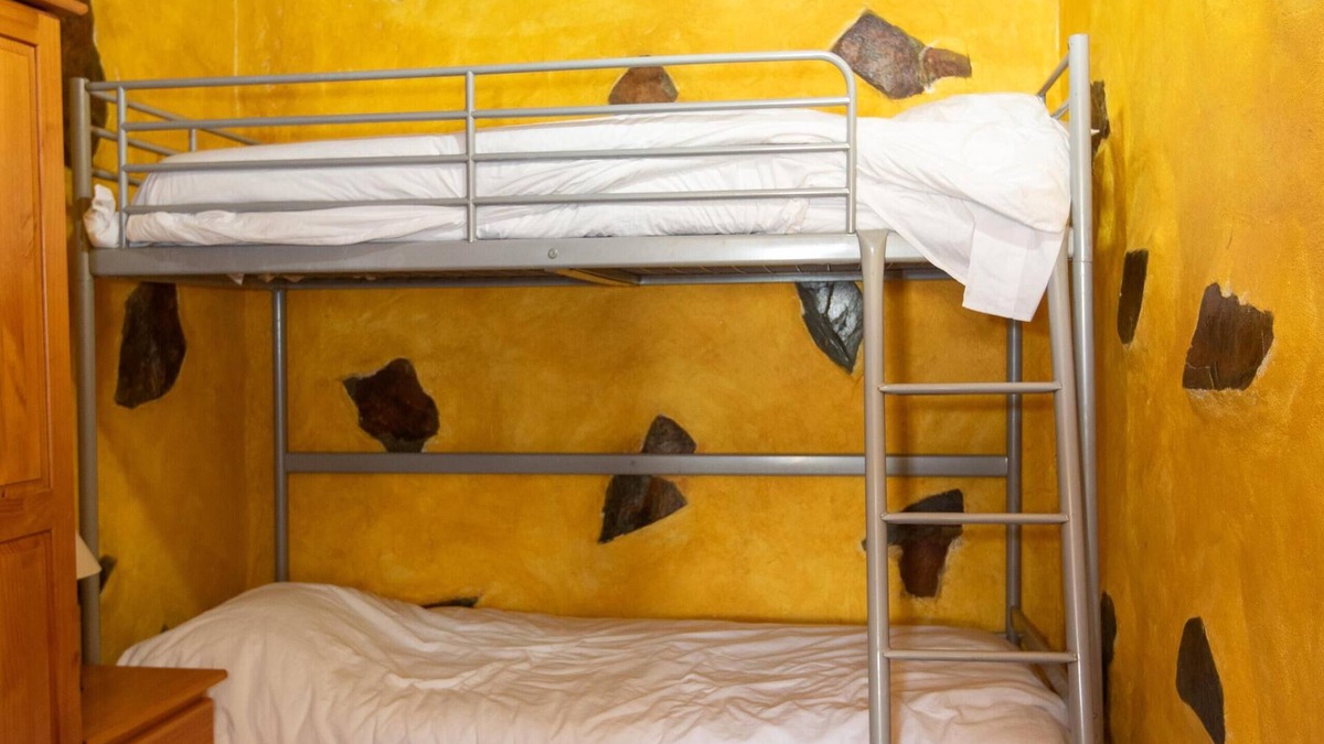 Las Palmas de Gran Canaria Apartment | Two-bedroom apartment 10 minutes walk from the historic center.