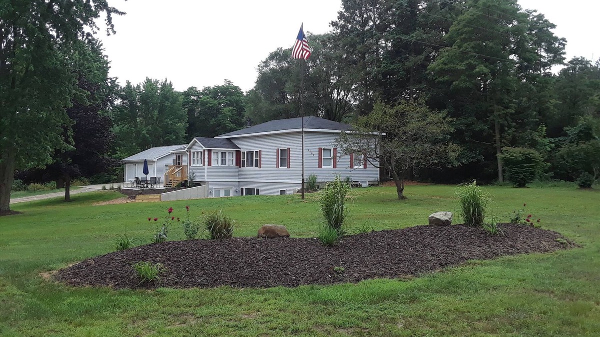 Holland House | Two great towns, one great location