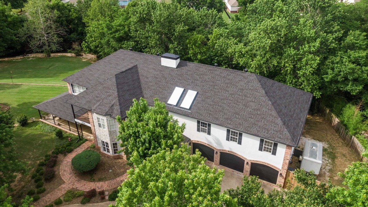 Fayetteville House | Two houses, 8 bedrooms, 4 King beds, 7400 sq ft.