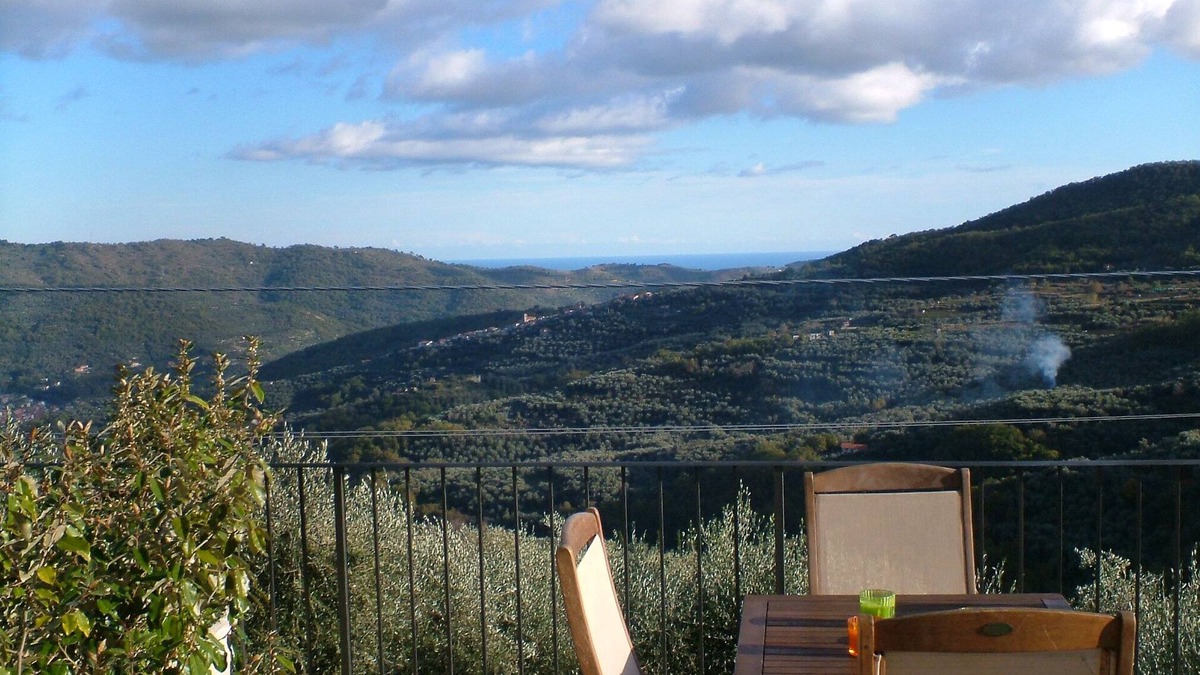 Villa Viani House | Two - Tuija Accommodation with swimming pool, 15 km from the beaches with sea view terrace