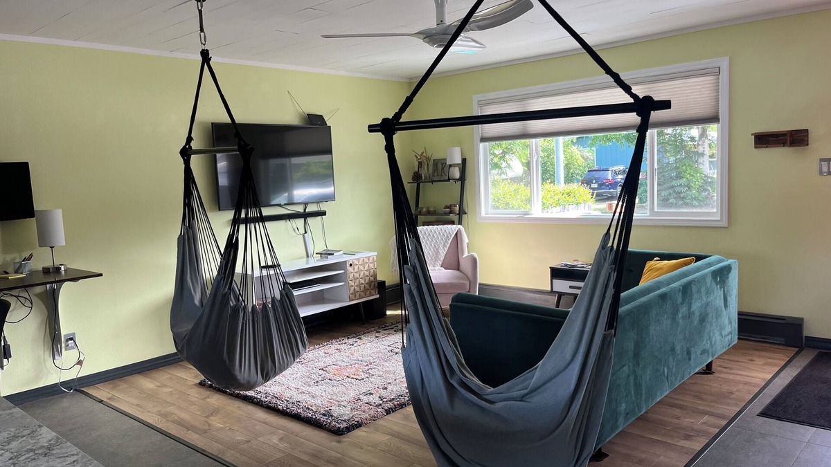 Spenard House | Two king bedrooms, fenced yard, dogs welcome!